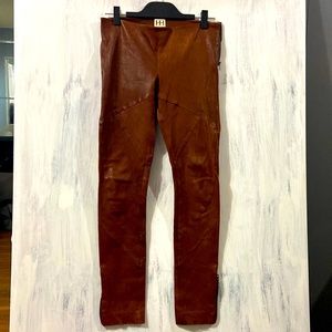 HAUTE HIPPIE SIZE XS SIDE ZIP SLIM FIT LEATHER SKINNY PANTS WITH ANKLE ZIP